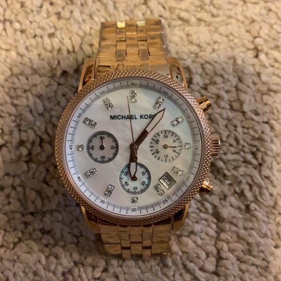 Michael Kors Watch - Picture 2 of 2